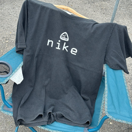 Vintage Nike ACG 00's Bootleg T-shirt