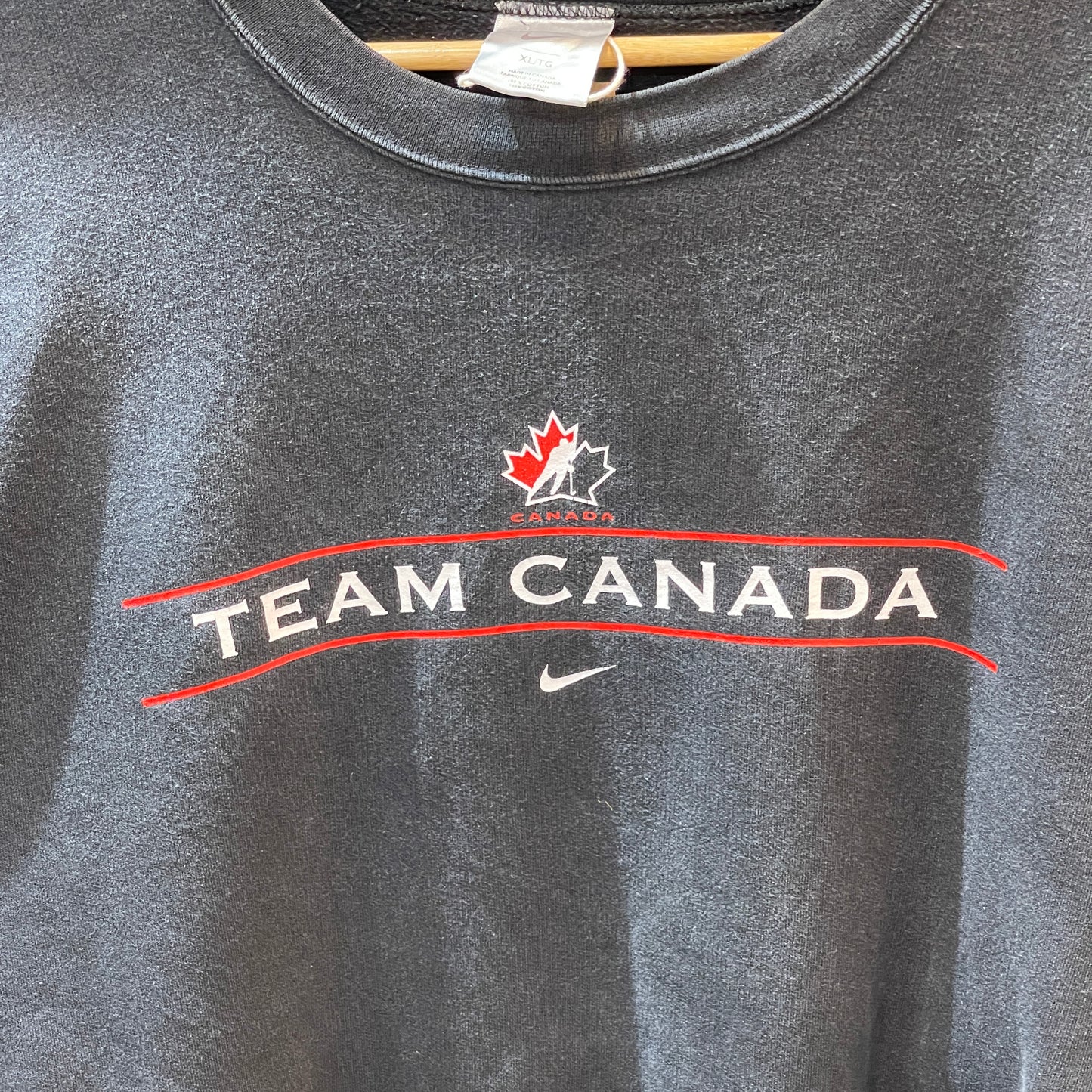 Vintage Nike Team "Canada Team" 00's Black crewneck