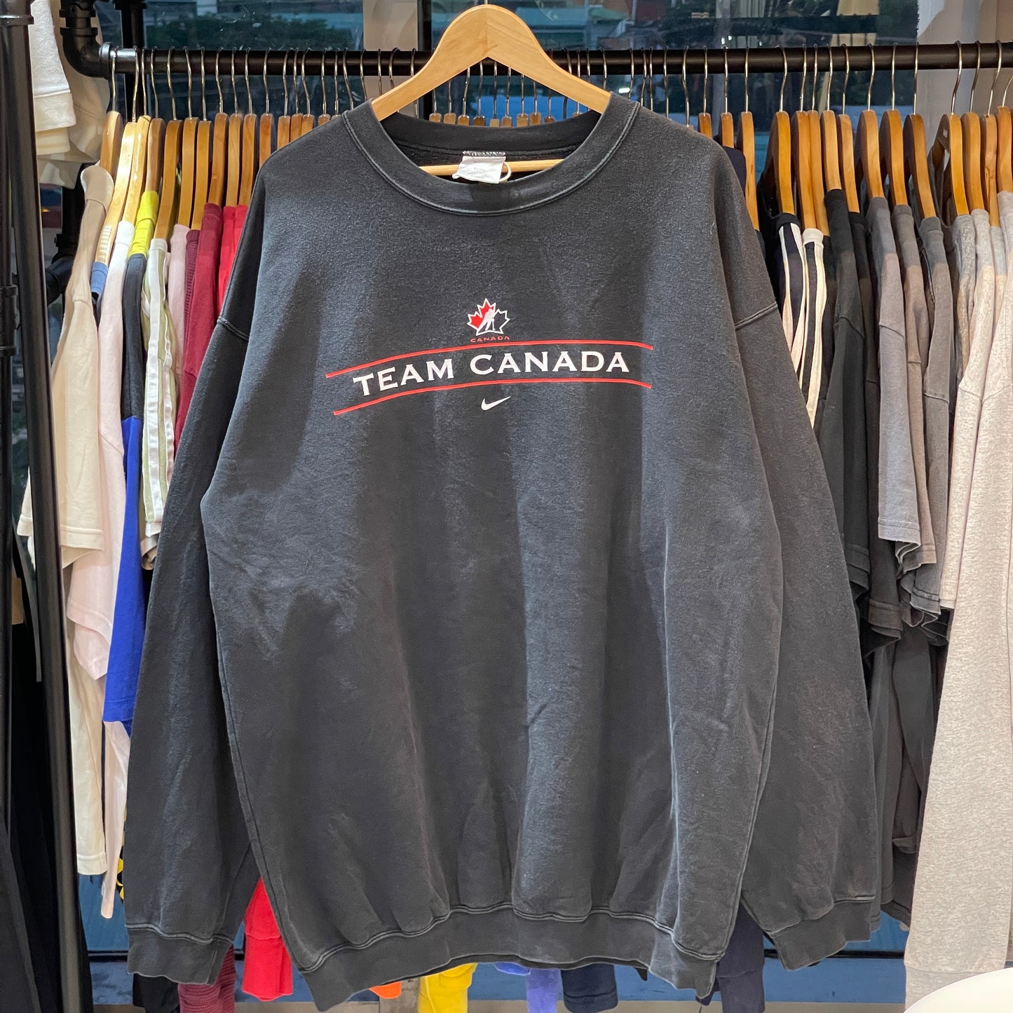 Vintage Nike Team "Canada Team" 00's Black crewneck