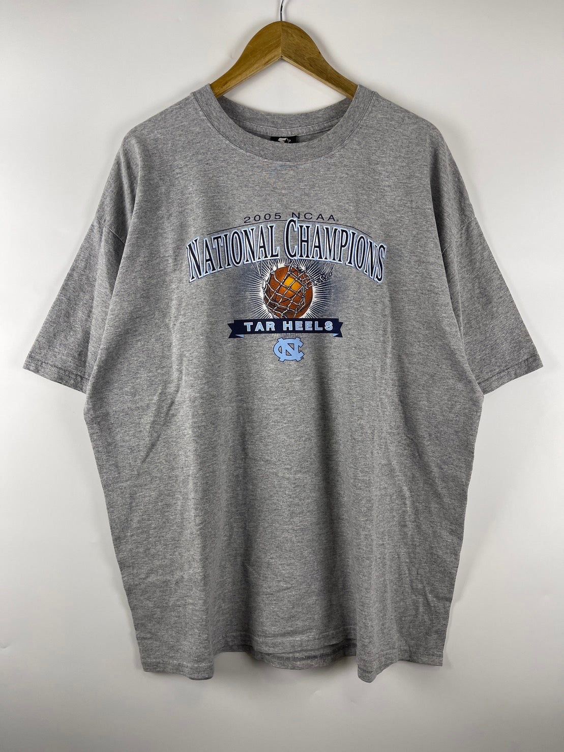 Vintage University Of North Carolina "Basketball Team Champions NCAA 2005" Tshirt
