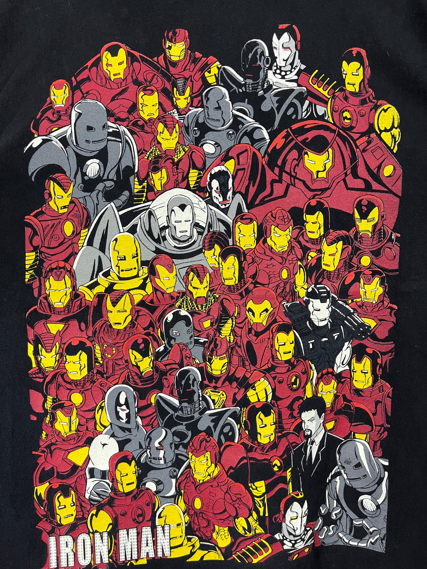 Vintage Iron Man all characters Marvel Comics T-shirt