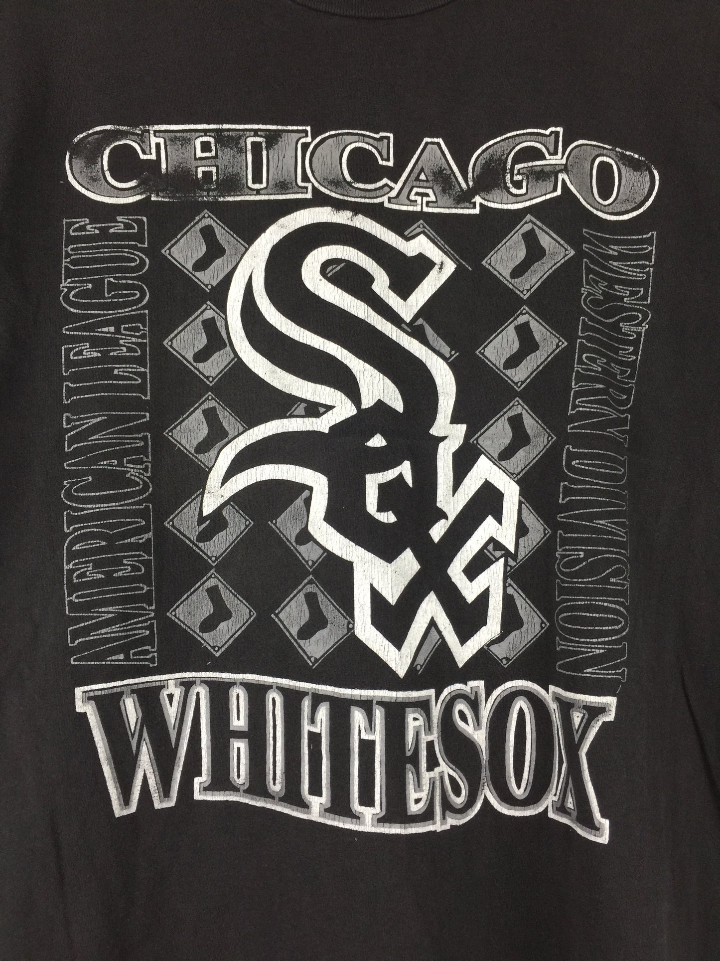 Vintage Chicago White Sox 90's MLB team black T-shirt