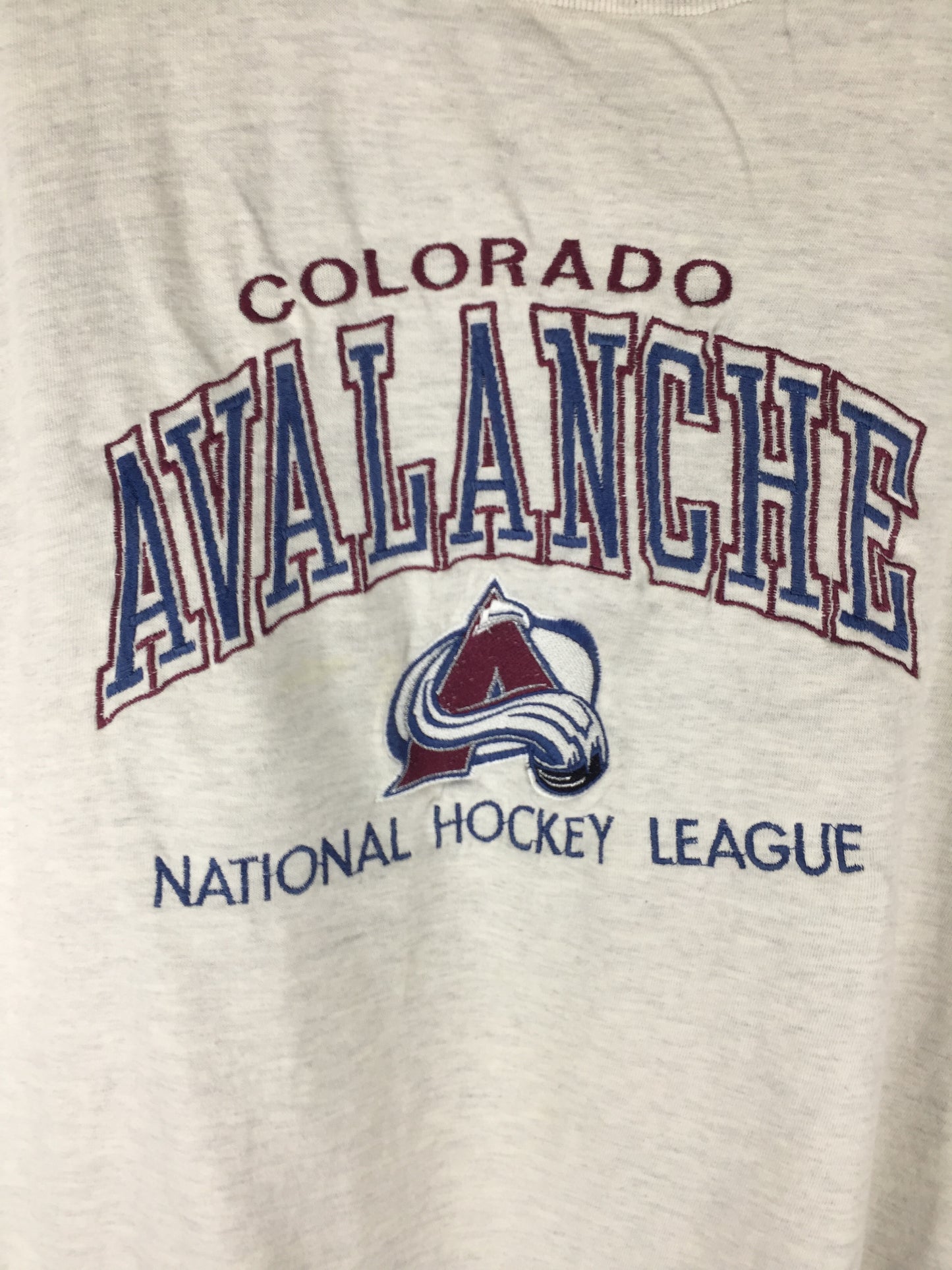 Vintage Colorada Avalanche 90's embroidered NHL team Tshirt