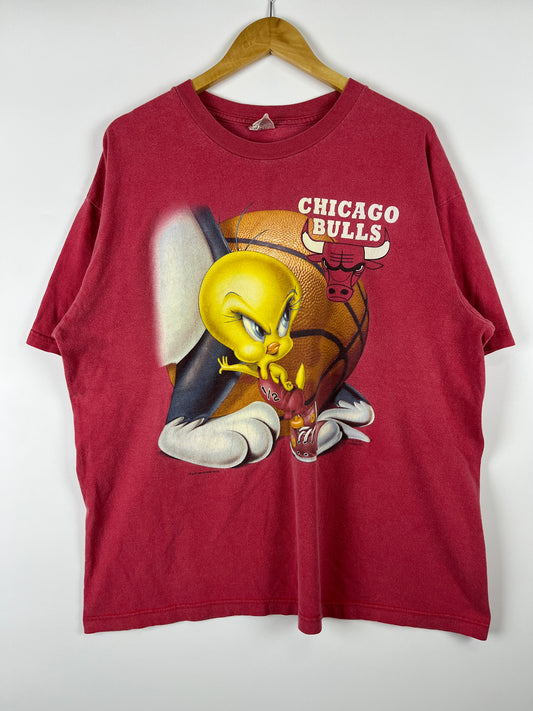 Vintage Chicago Bulls 00's x Tweety Looney Tunes T-shirt