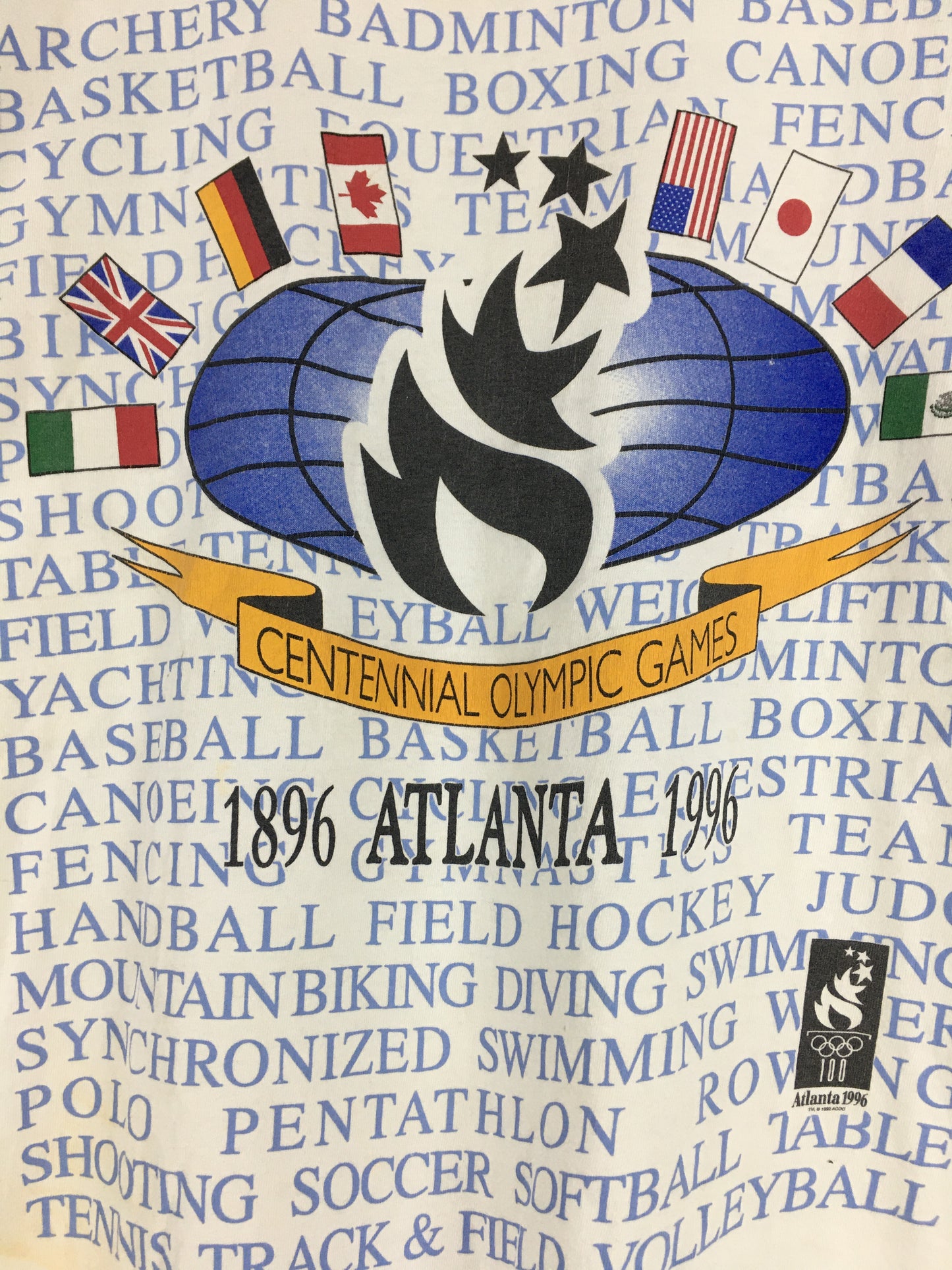 Vintage Atlanta USA Olympic 1996 Flags T-shirt