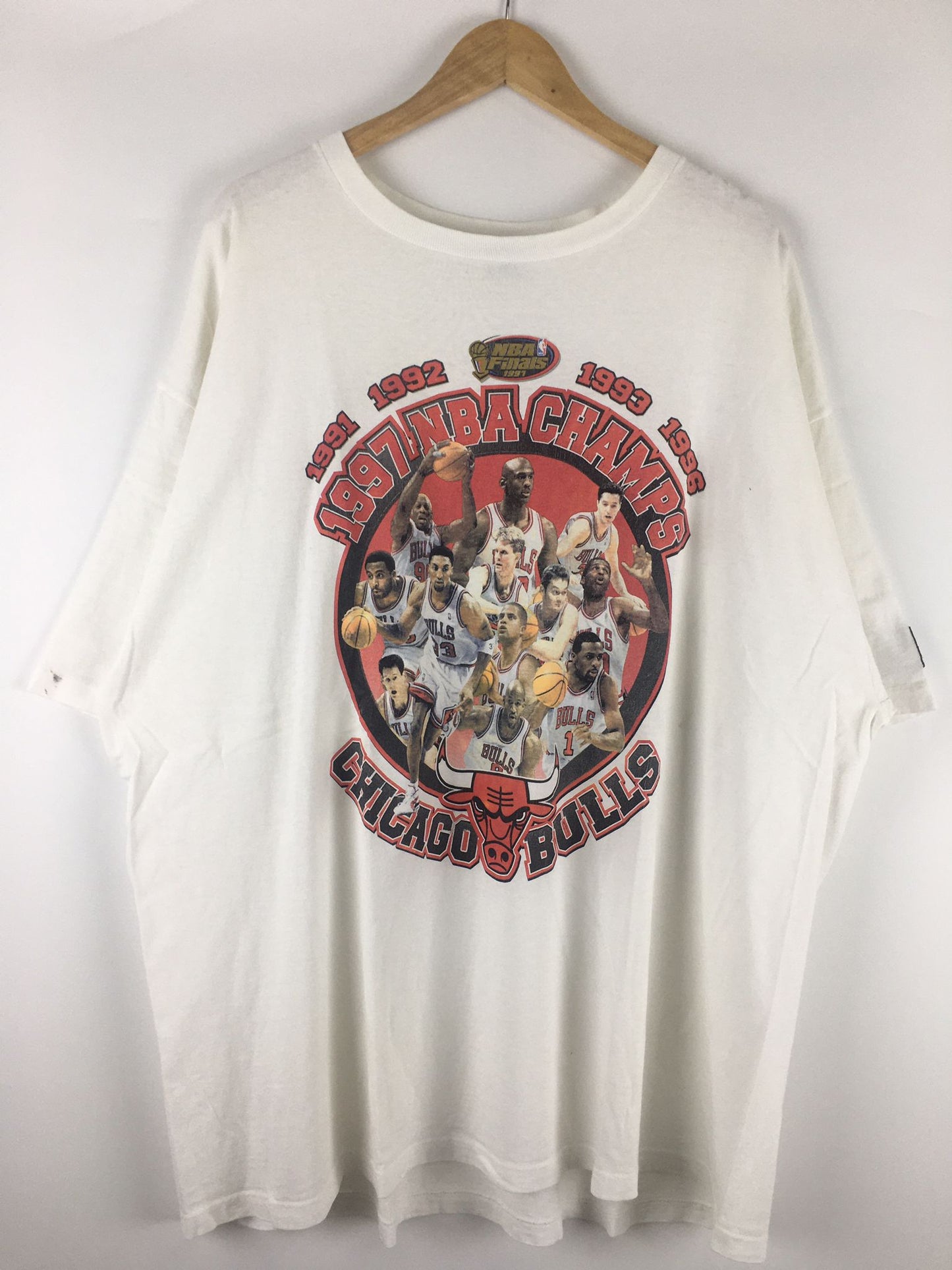 Vintage Chicago Bulls NBA 1998 champion 3peats repeat T-shirt