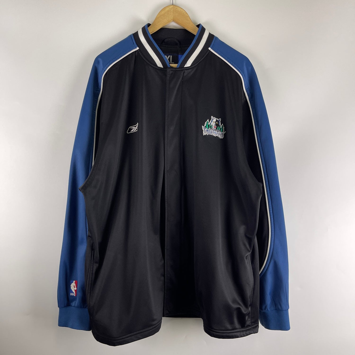 Vintage Minnesota Timberwolves x Reebok 00's Jacket – ATTASTORES